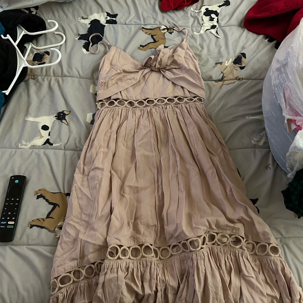 Main Strip tan dress
